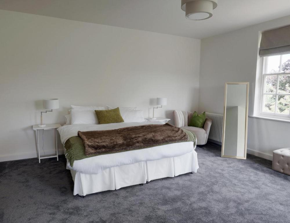 Bed and Breakfast That Amazing Place Харлоу Экстерьер фото